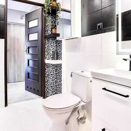 Studio24 Old Town View Апартаменты *
