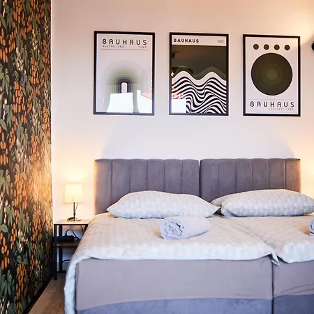Studio24 Old Town View Апартаменты Гданьск